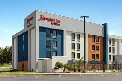 Photo 2 - Hampton Inn Hagerstown