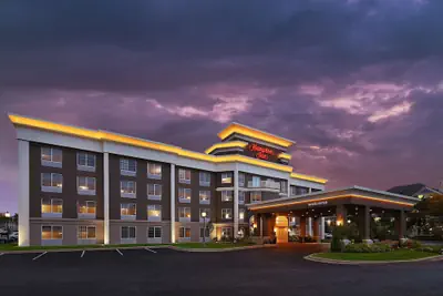 Photo 2 - Hampton Inn Holland