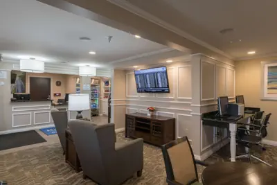 Photo 3 - Baymont by Wyndham Detroit Airport/Romulus