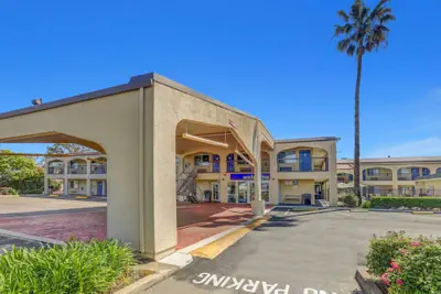 Photo 2 - Motel 6 Lodi, CA