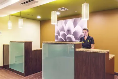 Photo 4 - La Quinta Inn & Suites by Wyndham Boise Towne Square