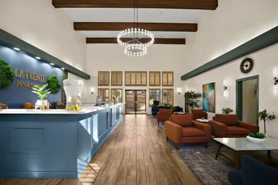 Photo 5 - La Fuente Inn & Suites