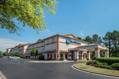Photo 2 - Best Western Carlton Suites