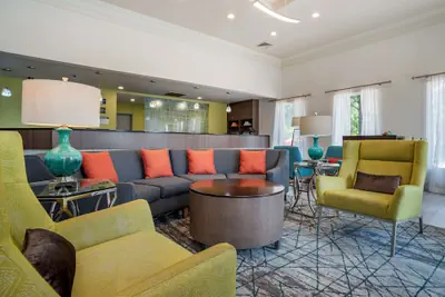 Photo 4 - Best Western Carlton Suites
