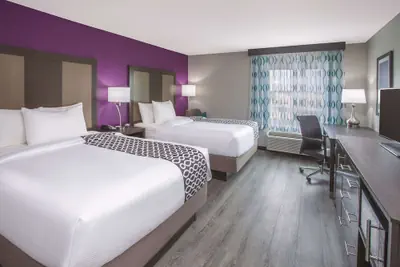 Photo 5 - La Quinta Inn & Suites by Wyndham Effingham