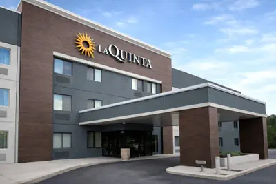 Photo 2 - La Quinta Inn & Suites by Wyndham Stevens Point