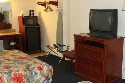 Photo 4 - Motel 6 Fresno, CA