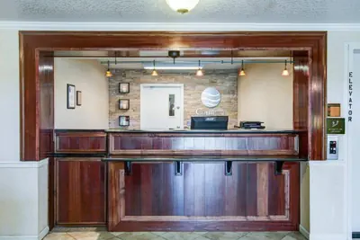 Photo 3 - Comfort Inn Redding Near I-5