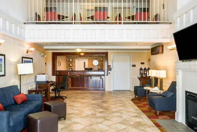 Photo 4 - Comfort Inn Redding Near I-5
