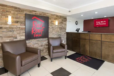 Photo 2 - Red Roof Inn Bloomington - Normal/ University