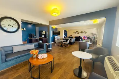 Photo 4 - Red Lion Inn & Suites Junction City