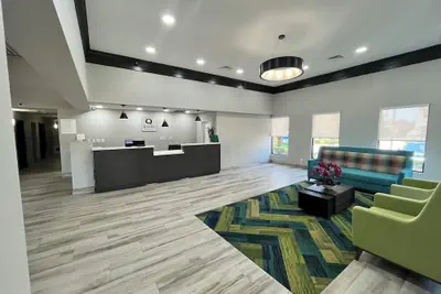 Photo 3 - Quality Inn & Suites at Airport Blvd I-65