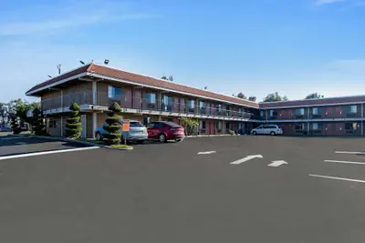 Photo 2 - Knights Inn Madera