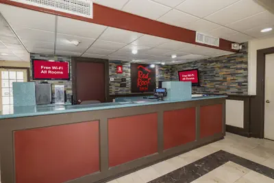 Photo 4 - Red Roof Inn Morgan City