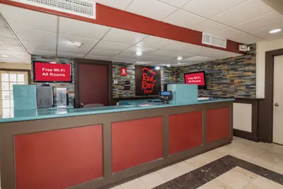 Photo 4 - Red Roof Inn Morgan City