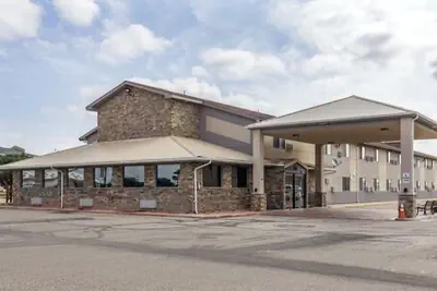 Photo 2 - Quality Inn Lamar