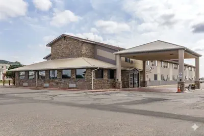 Photo 2 - Quality Inn Lamar