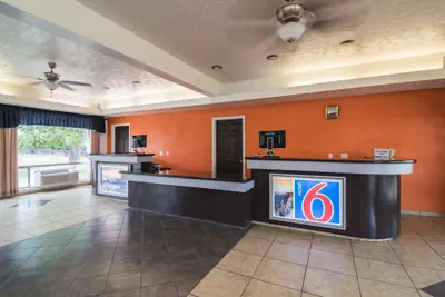 Photo 3 - Motel 6 Globe, AZ