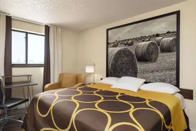 Photo 2 - Super 8 by Wyndham Dodge City