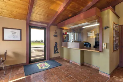 Photo 4 - Super 8 by Wyndham Dodge City