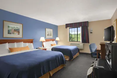 Photo 3 - Days Inn by Wyndham Keene NH