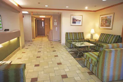 Photo 3 - La Quinta Inn & Suites by Wyndham El Paso West Bartlett
