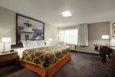 Photo 5 - Super 8 by Wyndham Eureka