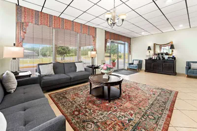 Photo 4 - Quality Inn Americus