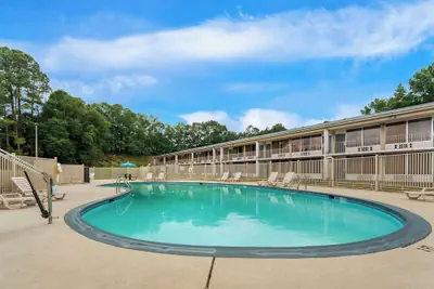 Photo 2 - Quality Inn Americus