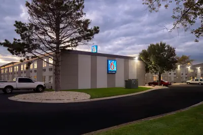Photo 2 - Motel 6 Merrillville, IN