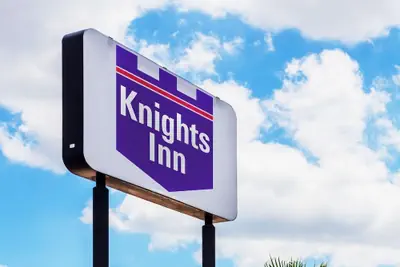 Photo 2 - Knights inn Hartford