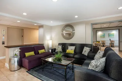 Photo 5 - La Quinta Inn & Suites by Wyndham Melbourne Viera