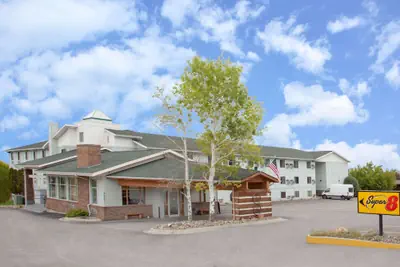 Photo 2 - Super 8 by Wyndham Helena