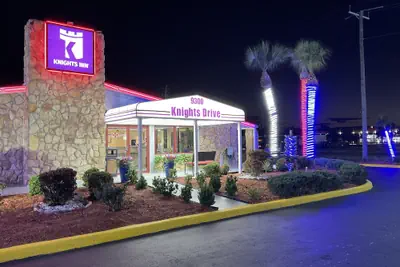 Photo 2 - Knights Inn Punta Gorda