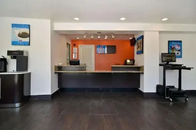 Photo 2 - Motel 6 Fairfield, CA - Napa Valley