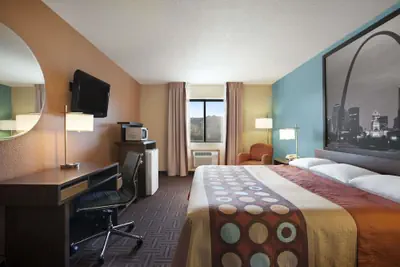 Photo 3 - Super 8 by Wyndham Collinsville St. Louis