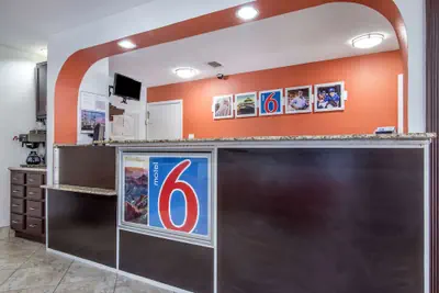 Photo 5 - Motel 6 Marshall, TX