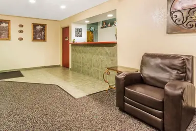 Photo 3 - Greeley Valley Lodge