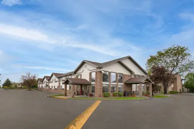 Photo 2 - Super 8 by Wyndham Longmont/Twin Peaks