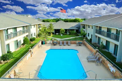 Photo 2 - Ashmore Inn and Suites