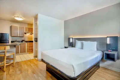 Photo 5 - Studio 6 Extended Stay - San Antonio, TX - Medical Center