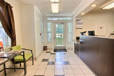Photo 5 - Studio 6 Extended Stay - Austin, TX - Northwest