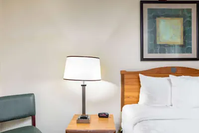 Photo 4 - La Quinta Inn & Suites by Wyndham El Paso East