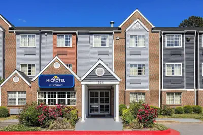 Photo 2 - Microtel Inn by Wyndham Raleigh Durham Airport