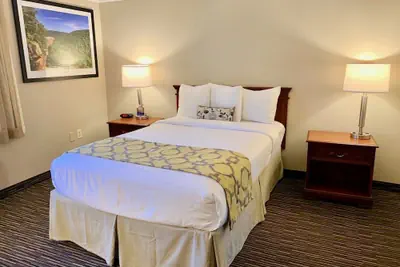 Photo 5 - Baymont by Wyndham Texarkana
