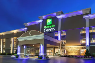 Photo 2 - Holiday Inn Express Bowling Green by IHG