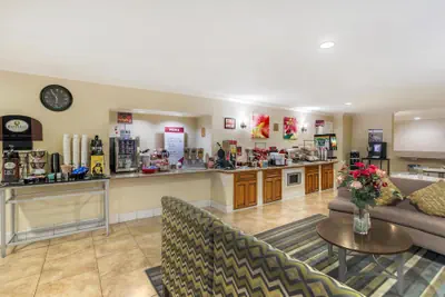 Photo 5 - Best Western Plus Pleasanton Inn