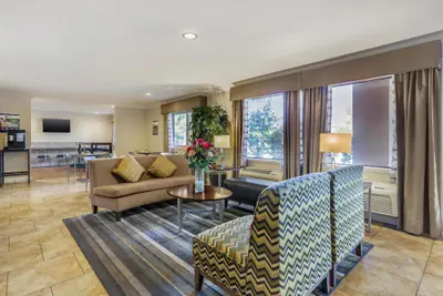 Photo 3 - Best Western Plus Pleasanton Inn