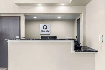 Photo 4 - Quality Inn Oskaloosa