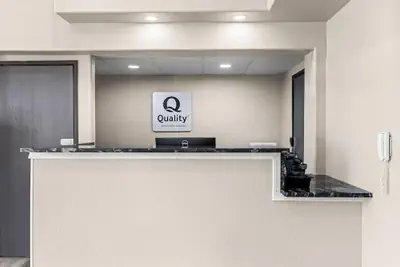 Photo 3 - Quality Inn Oskaloosa
